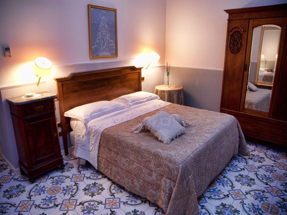 Experience Boutique Hotel - Villa Cimmino 카스텔라마레디스타비아 외부 사진