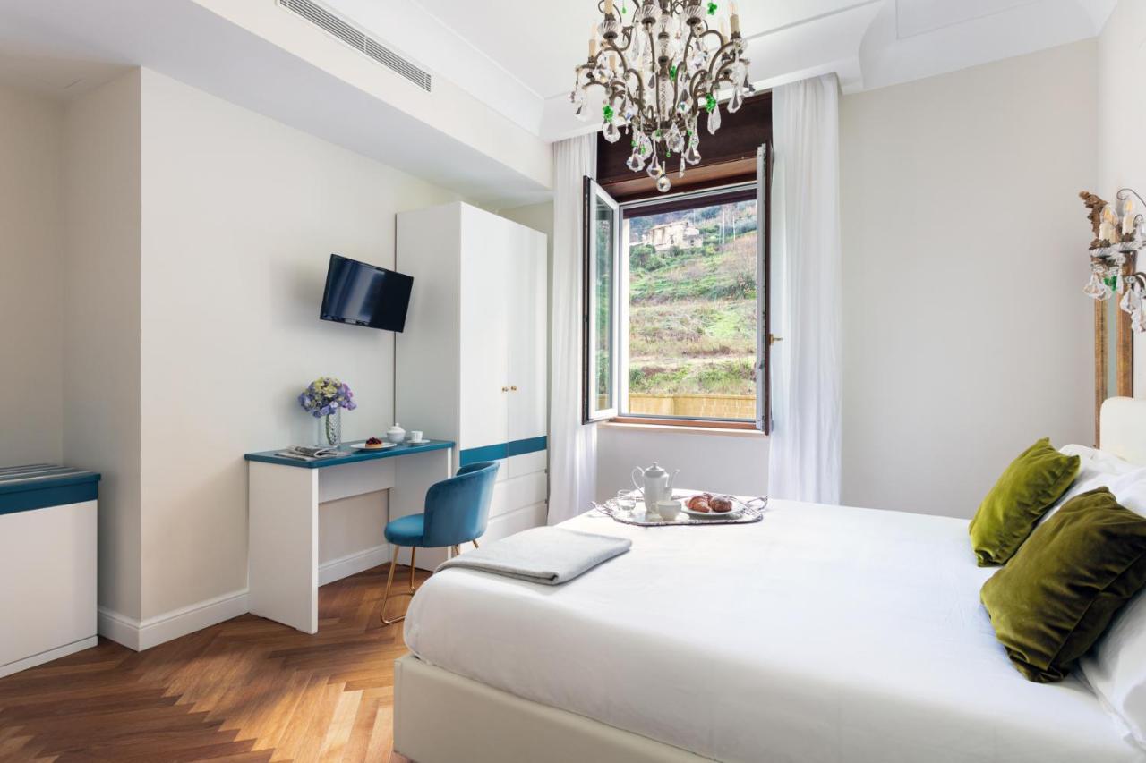 Experience Boutique Hotel - Villa Cimmino 카스텔라마레디스타비아 외부 사진